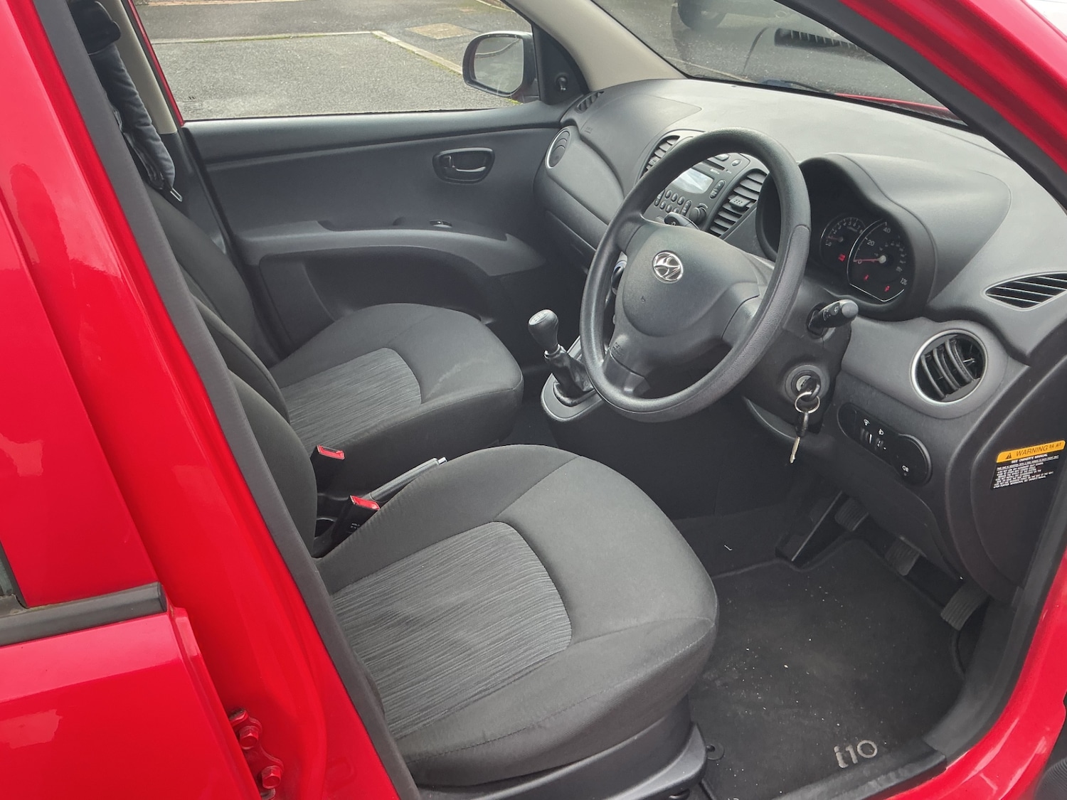 Used Hyundai i10 2012 for sale - 76940477: Photo 11