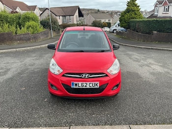 Used Hyundai i10 2012 for sale - 76940477: Photo