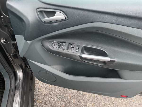 Used Ford C-Max 2015 for sale - 76231989: Photo 13