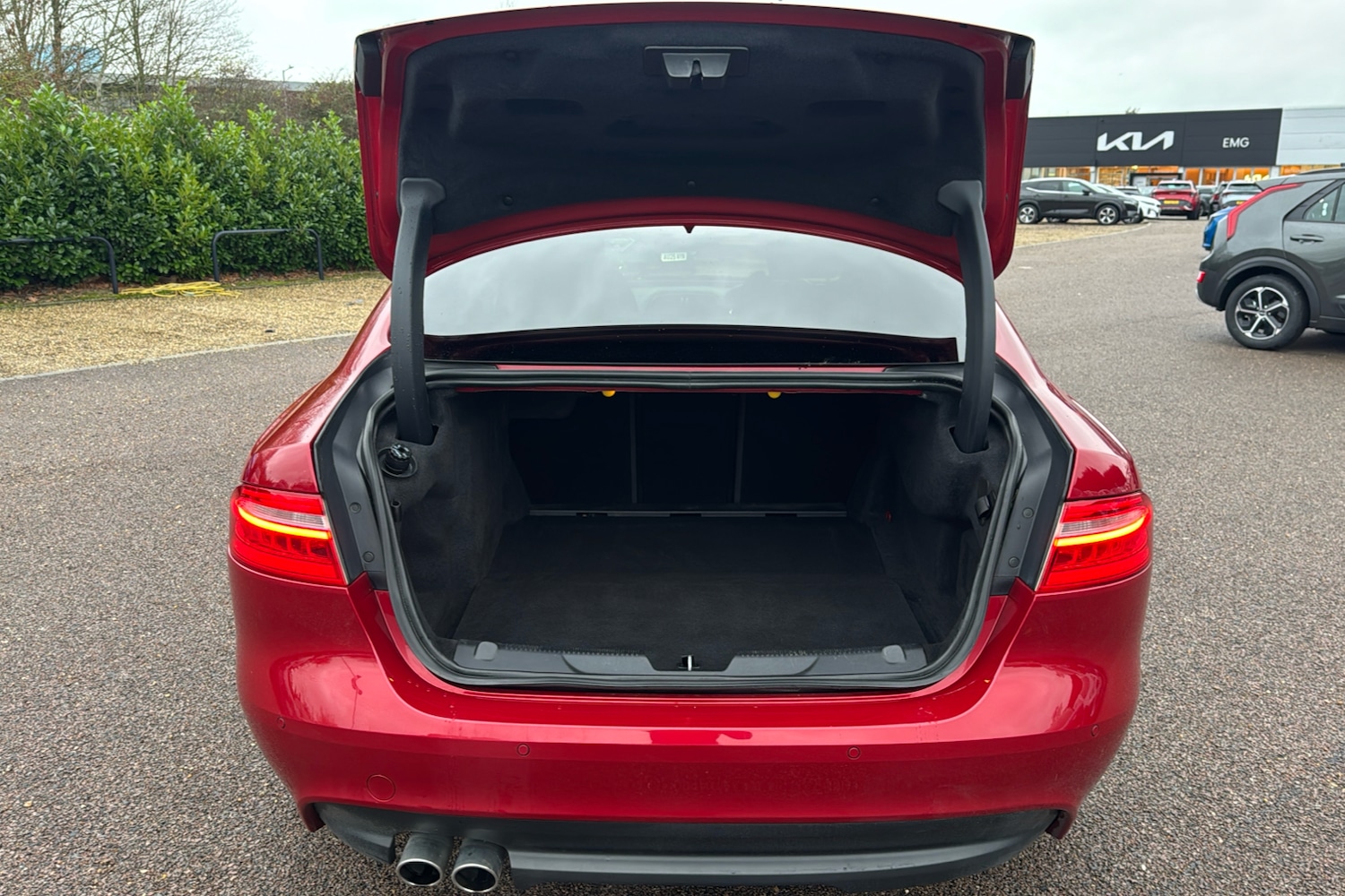 Used Jaguar XE 2017 for sale - 76732626: Photo 19