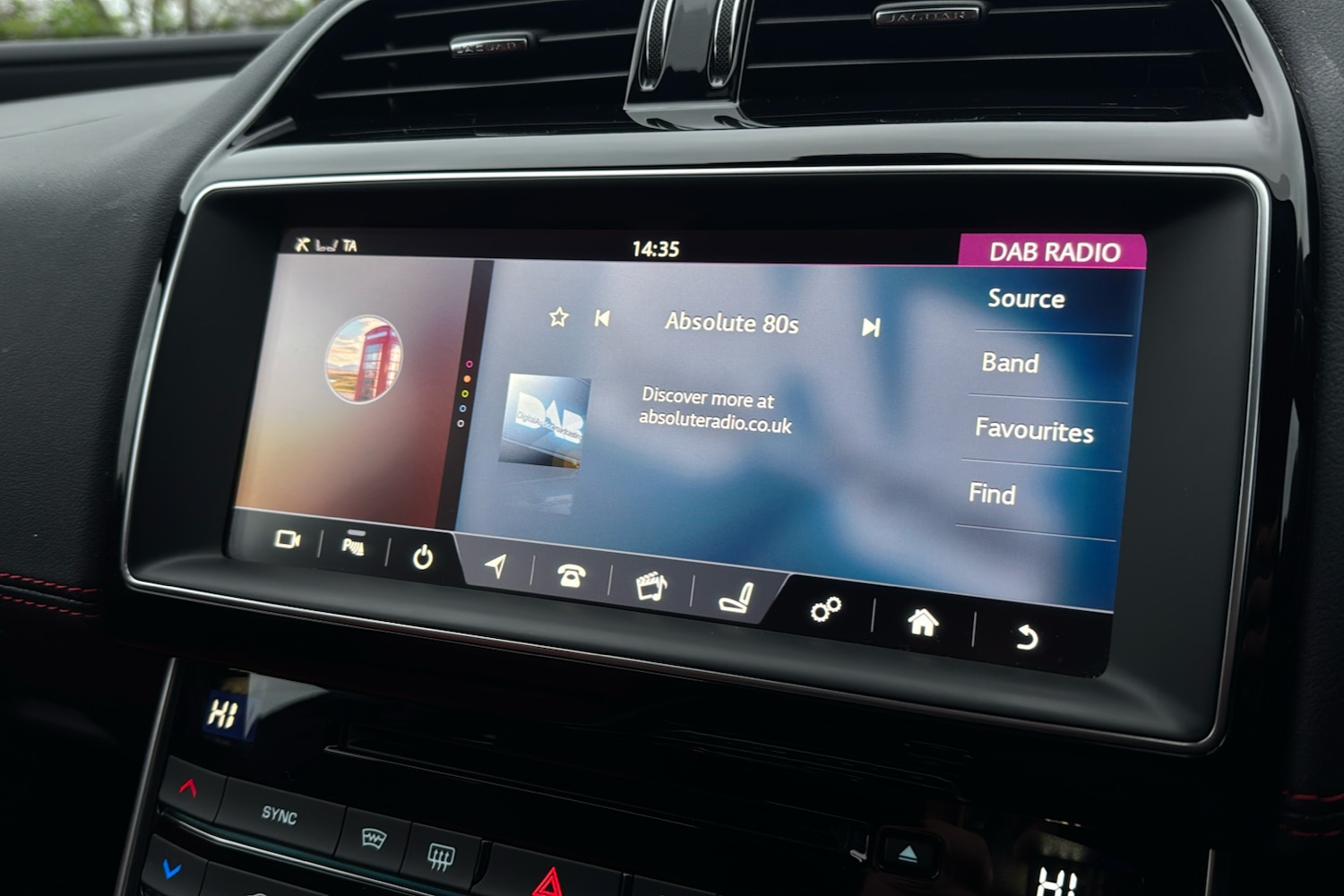 Used Jaguar XE 2017 for sale - 76732626: Photo 21