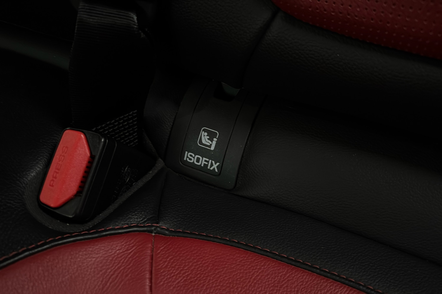 Used Jaguar XE 2017 for sale - 76732626: Photo 39