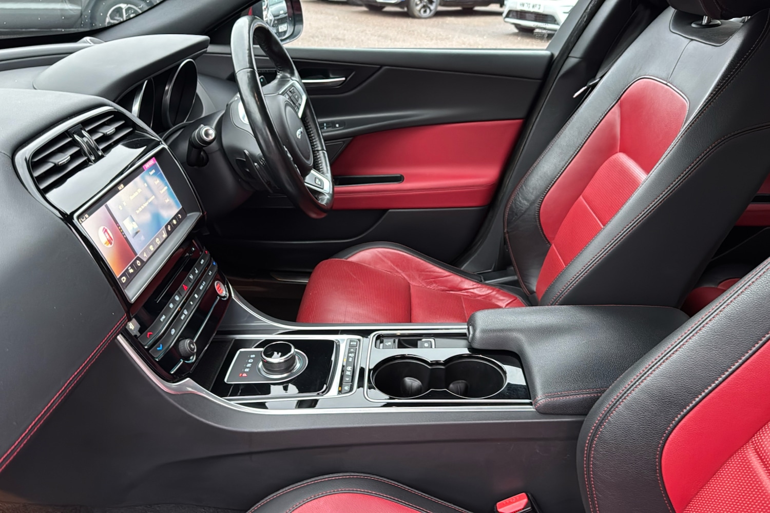 Used Jaguar XE 2017 for sale - 76732626: Photo 45