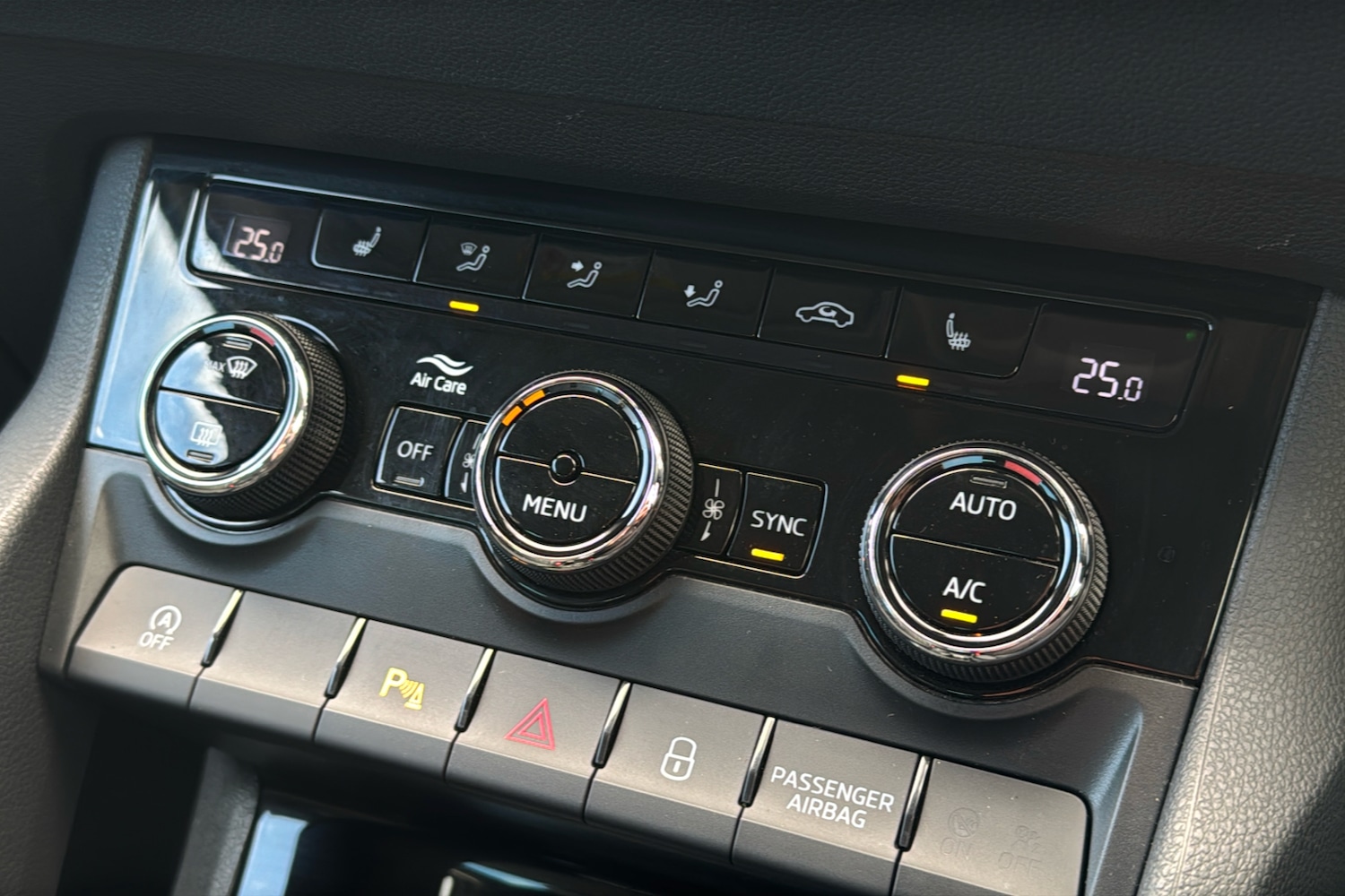 Used Skoda Karoq 2022 for sale - 76624862: Photo 16