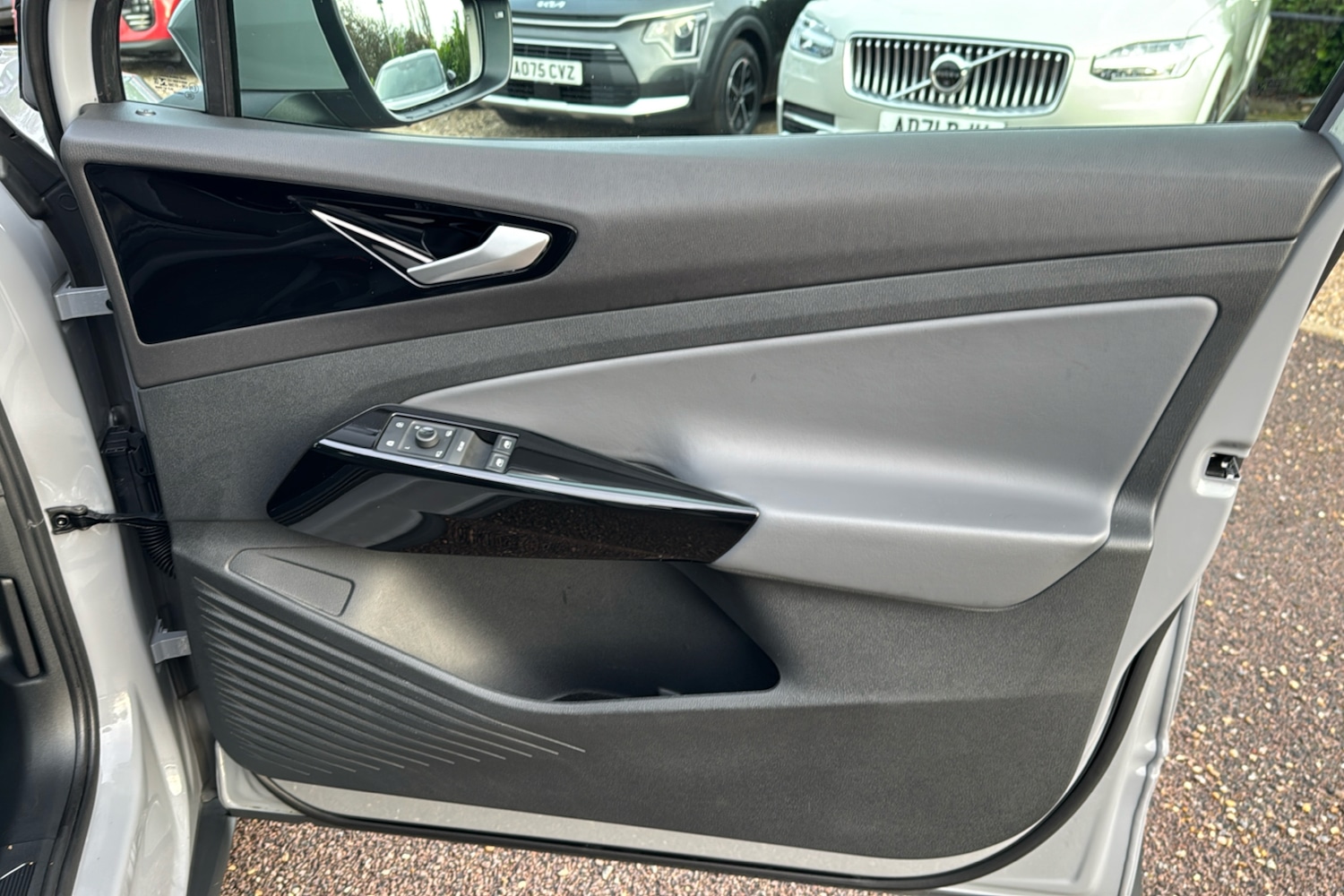 Used Volkswagen ID.4 2022 for sale - 76541104: Photo 44