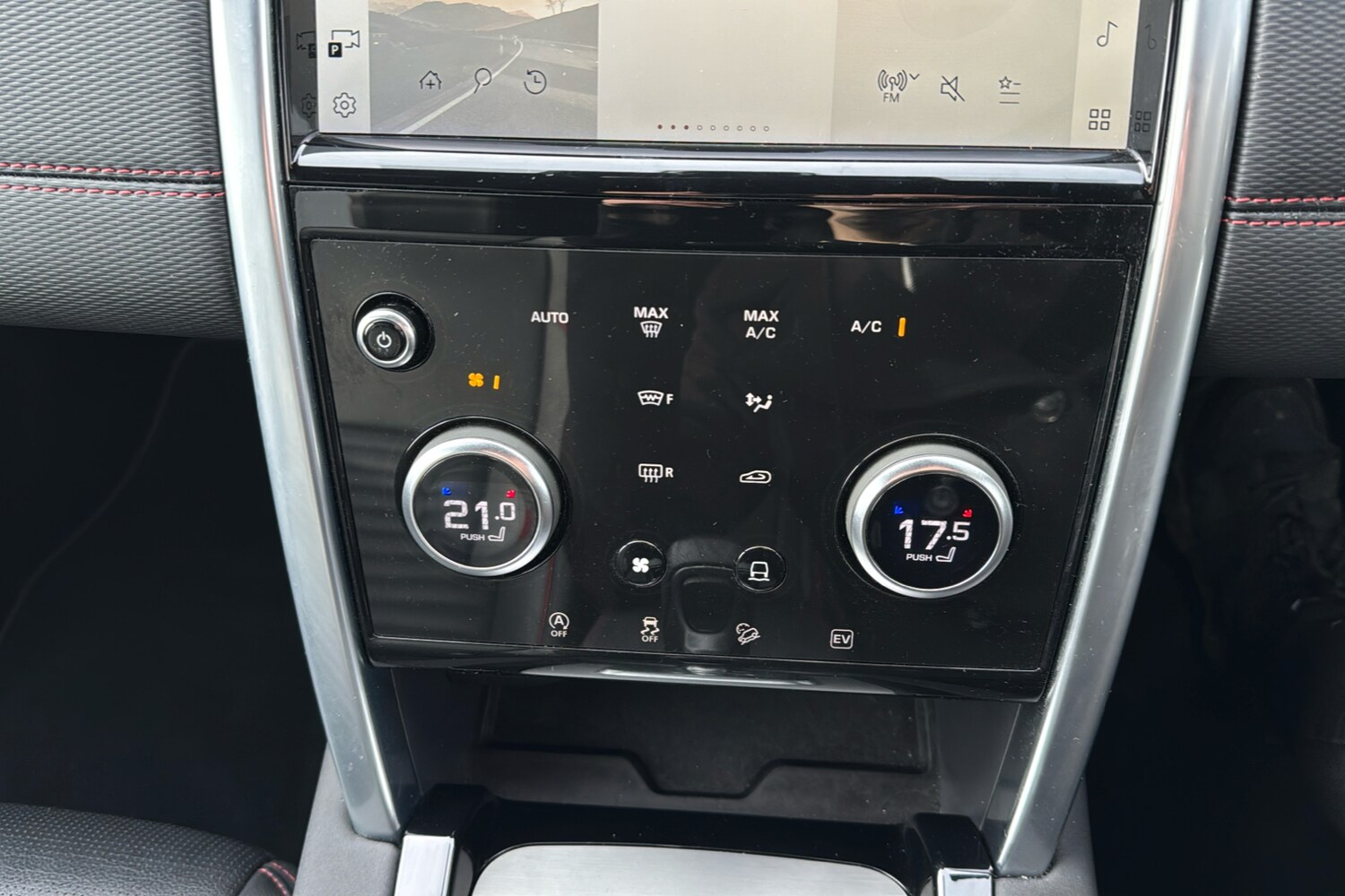 Used Land Rover Discovery Sport 2023 for sale - 76488239: Photo 16