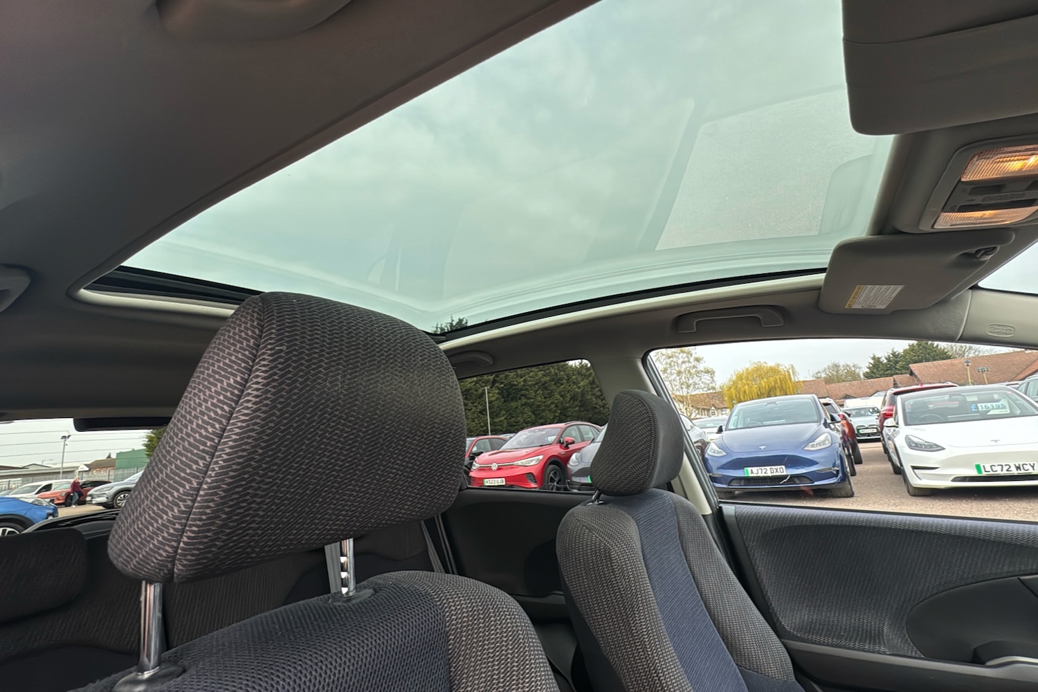 Used Honda Jazz 2014 for sale - 78027022: Photo 42