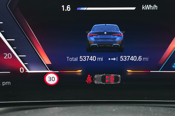 Used BMW i4 2022 for sale - 75993599: Photo 15