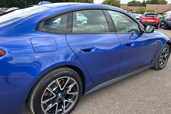 Used BMW i4 2022 for sale - 75993599: Photo 32