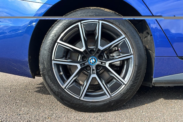 Used BMW i4 2022 for sale - 75993599: Photo 8