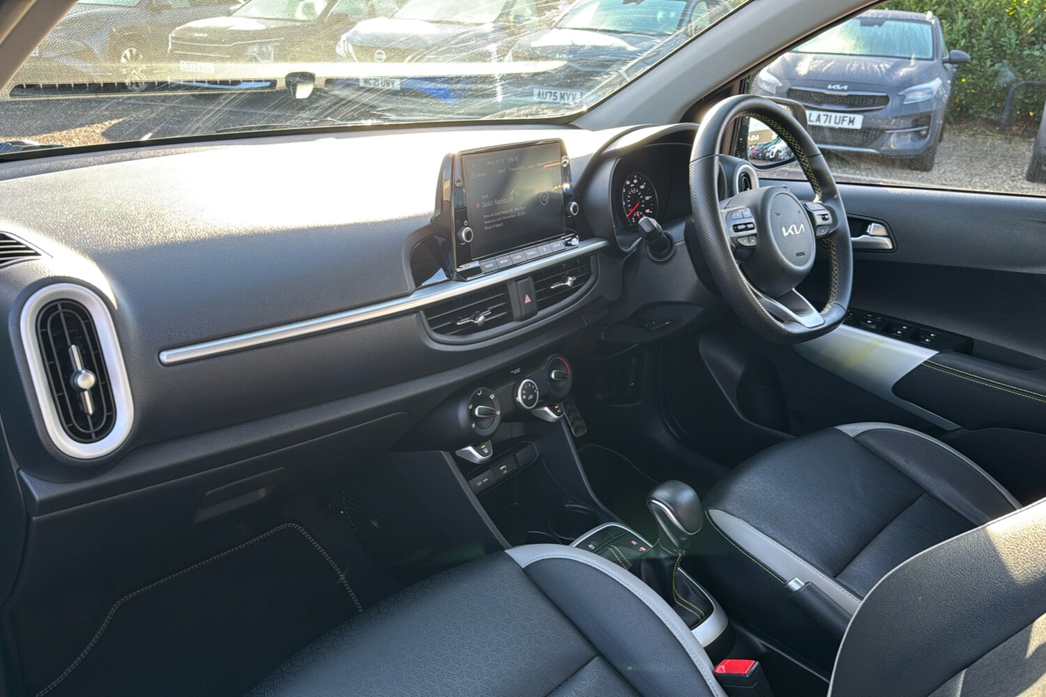 Used Kia Picanto 2022 for sale - 76316096: Photo 11
