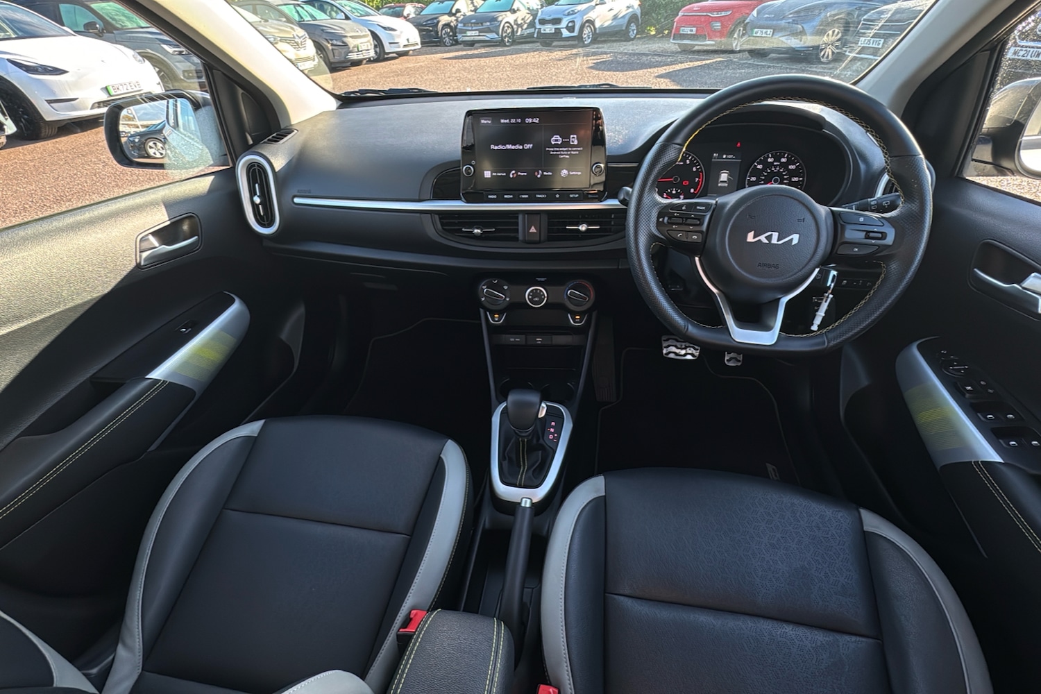 Used Kia Picanto 2022 for sale - 76316096: Photo 9