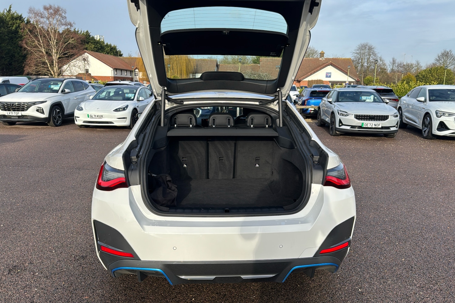 Used BMW i4 2022 for sale - 77135236: Photo 19