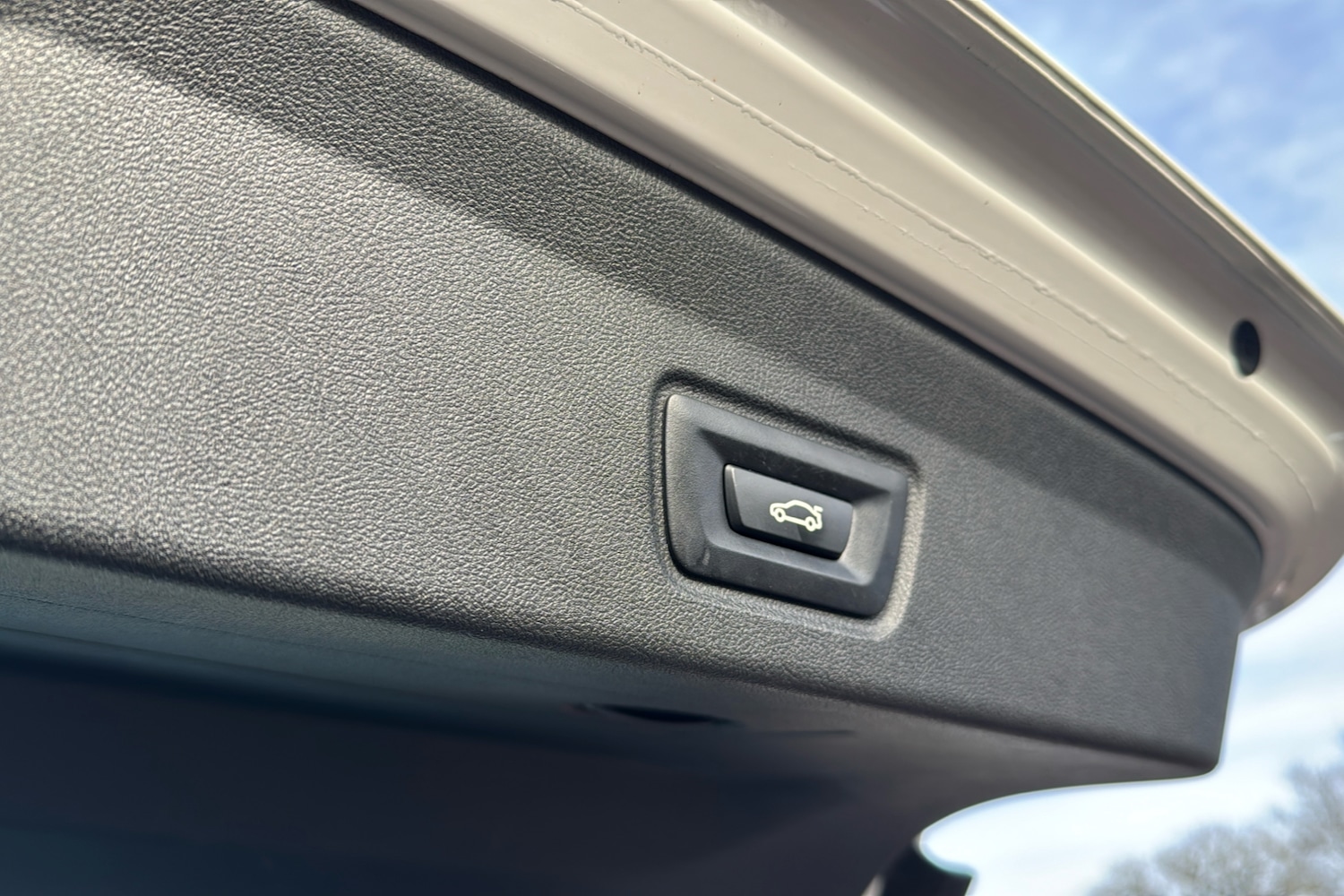 Used BMW i4 2022 for sale - 77135236: Photo 24