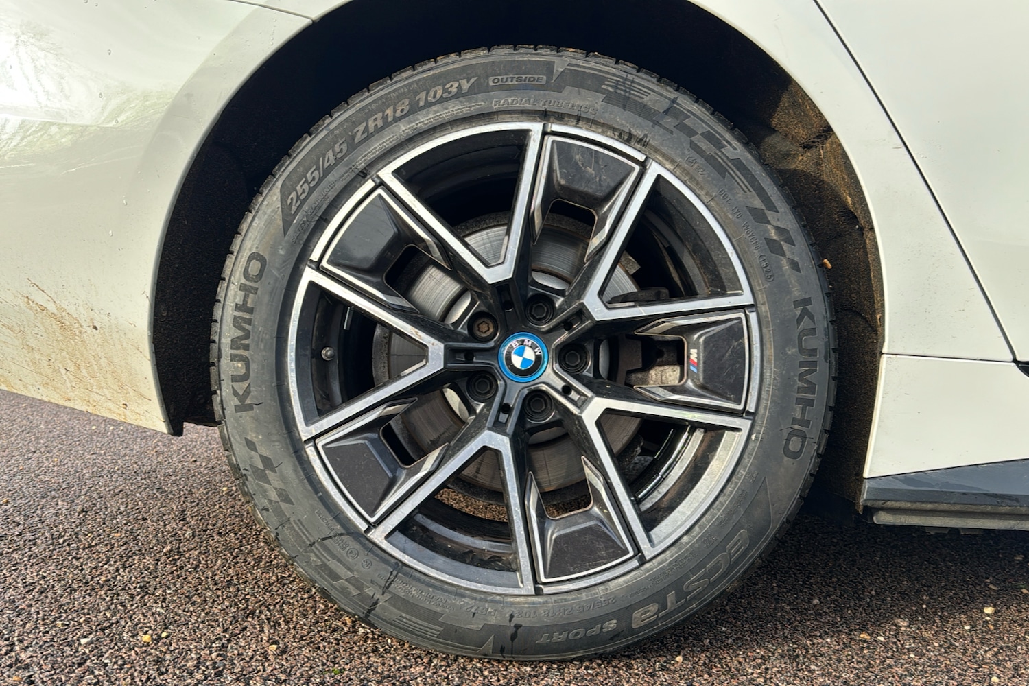 Used BMW i4 2022 for sale - 77135236: Photo 8