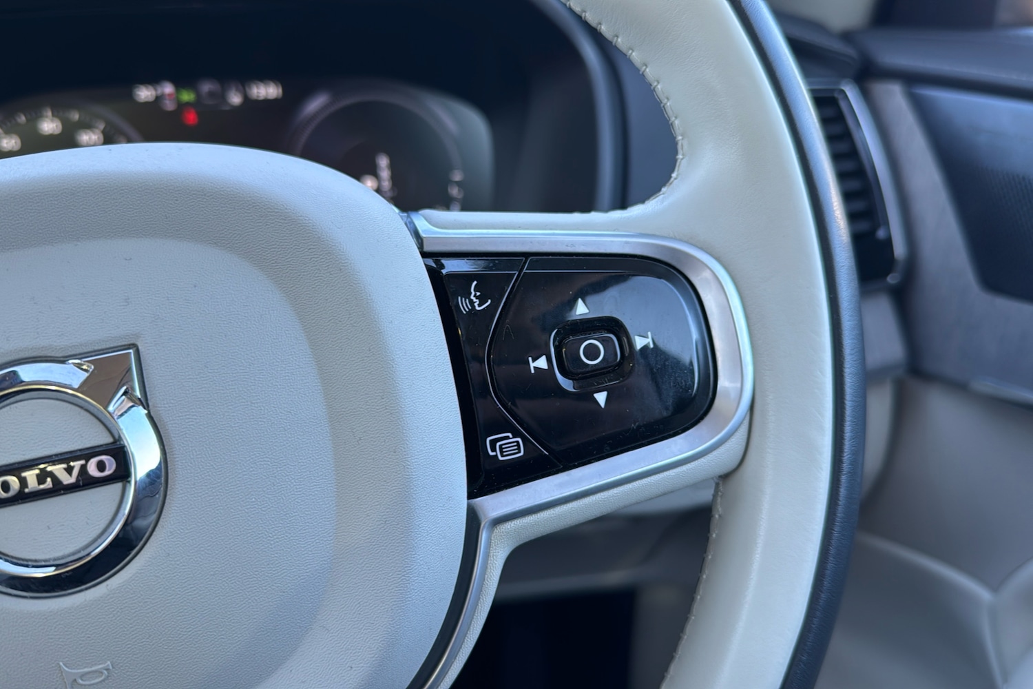 Used Volvo XC90 2021 for sale - 76705395: Photo 18