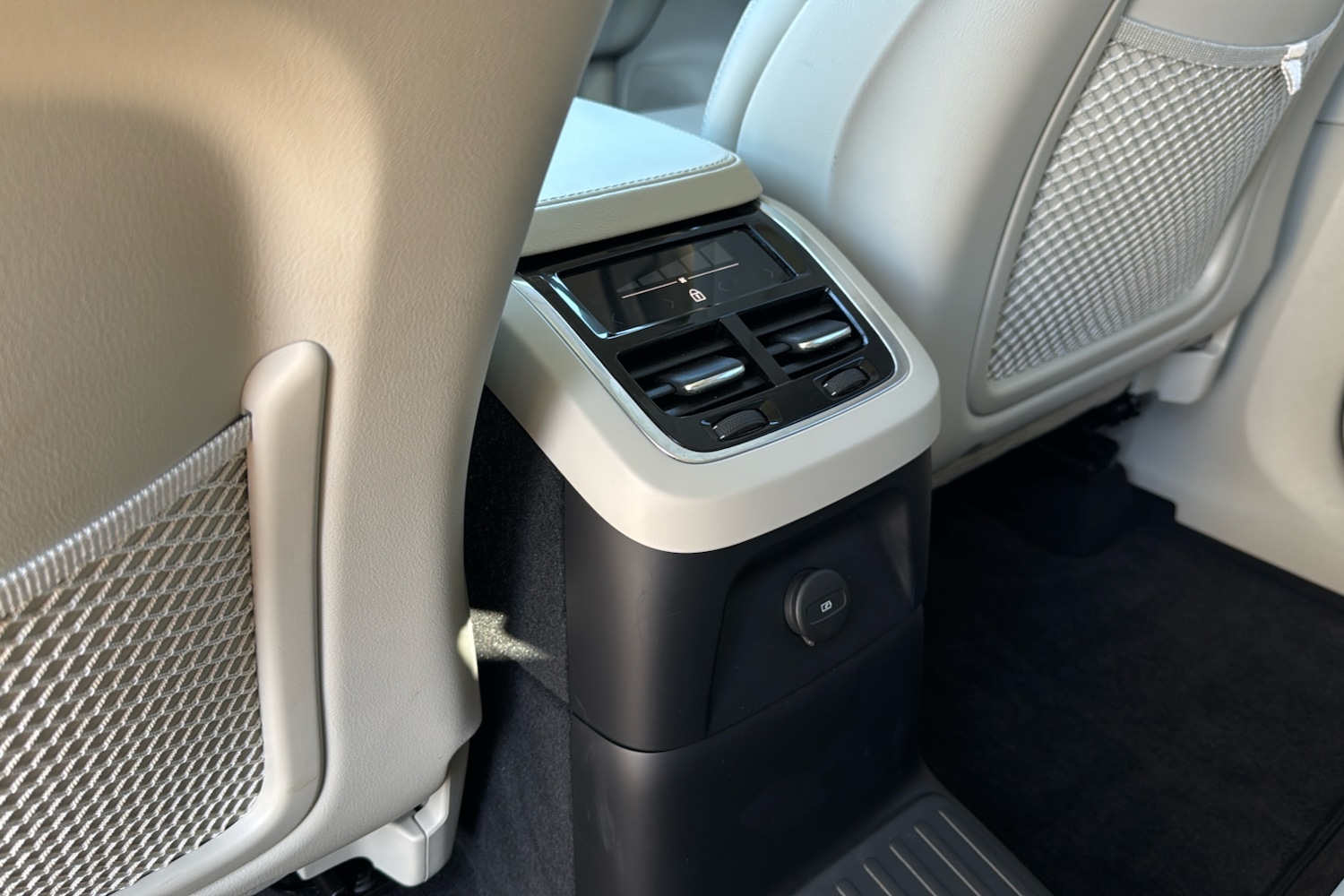 Used Volvo XC90 2021 for sale - 76705395: Photo 40