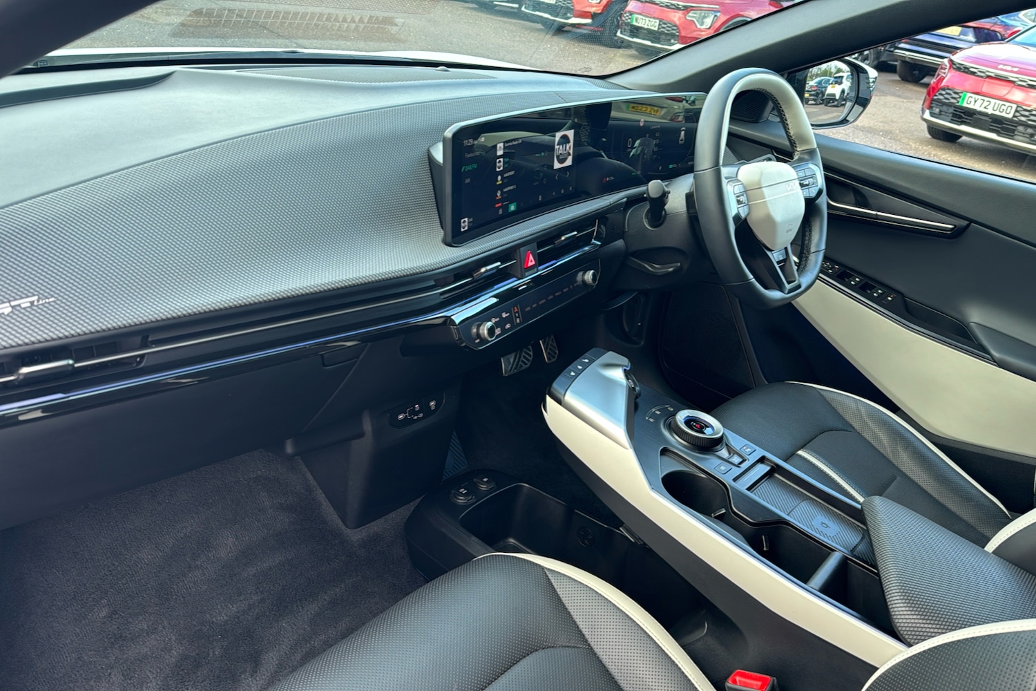 Used Kia EV6 2025 for sale - 77219930: Photo 11