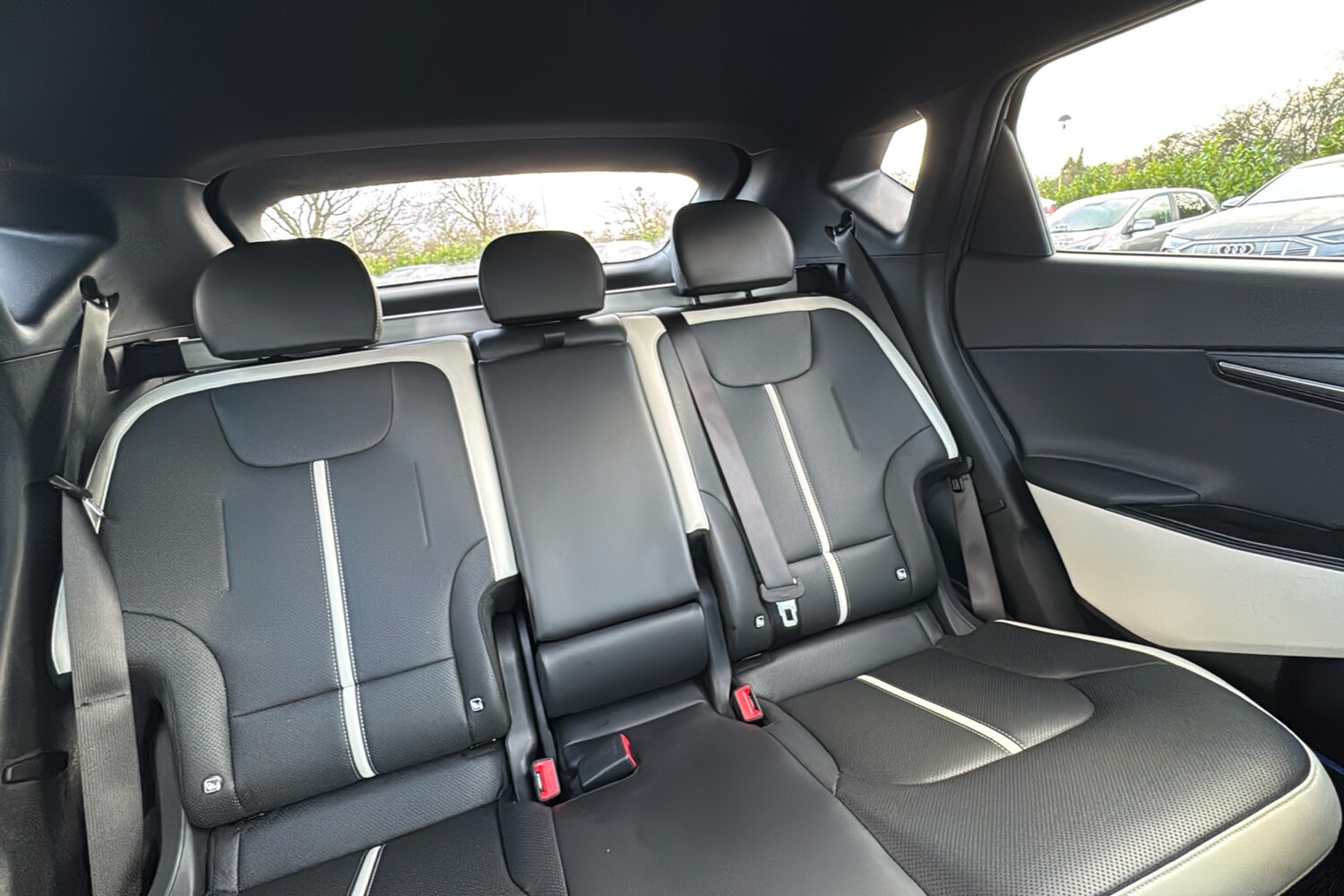 Used Kia EV6 2025 for sale - 77219930: Photo 12