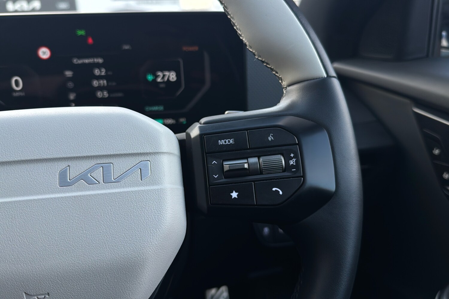 Used Kia EV6 2025 for sale - 77219930: Photo 18