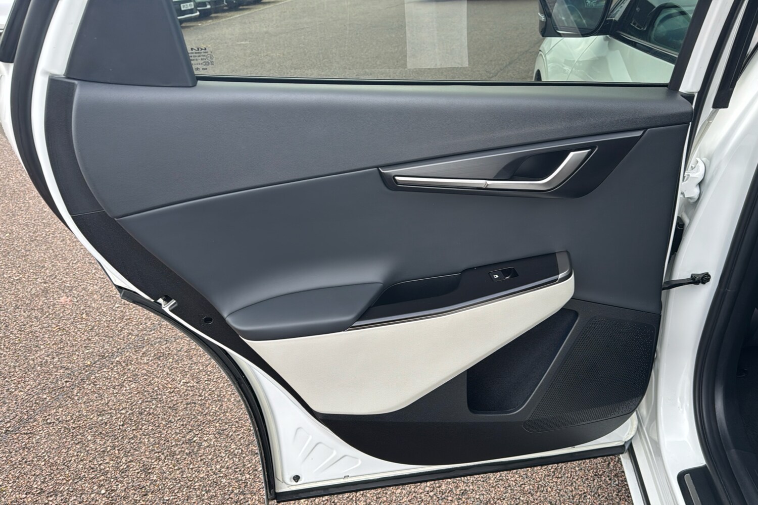 Used Kia EV6 2025 for sale - 77219930: Photo 37