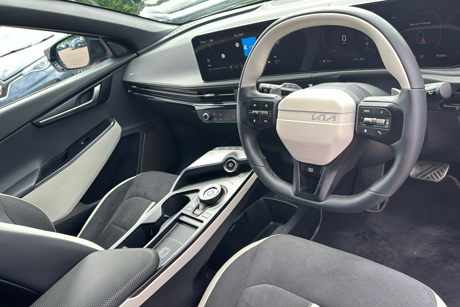 Used Kia EV6 2024 for sale - 76076971: Photo 10