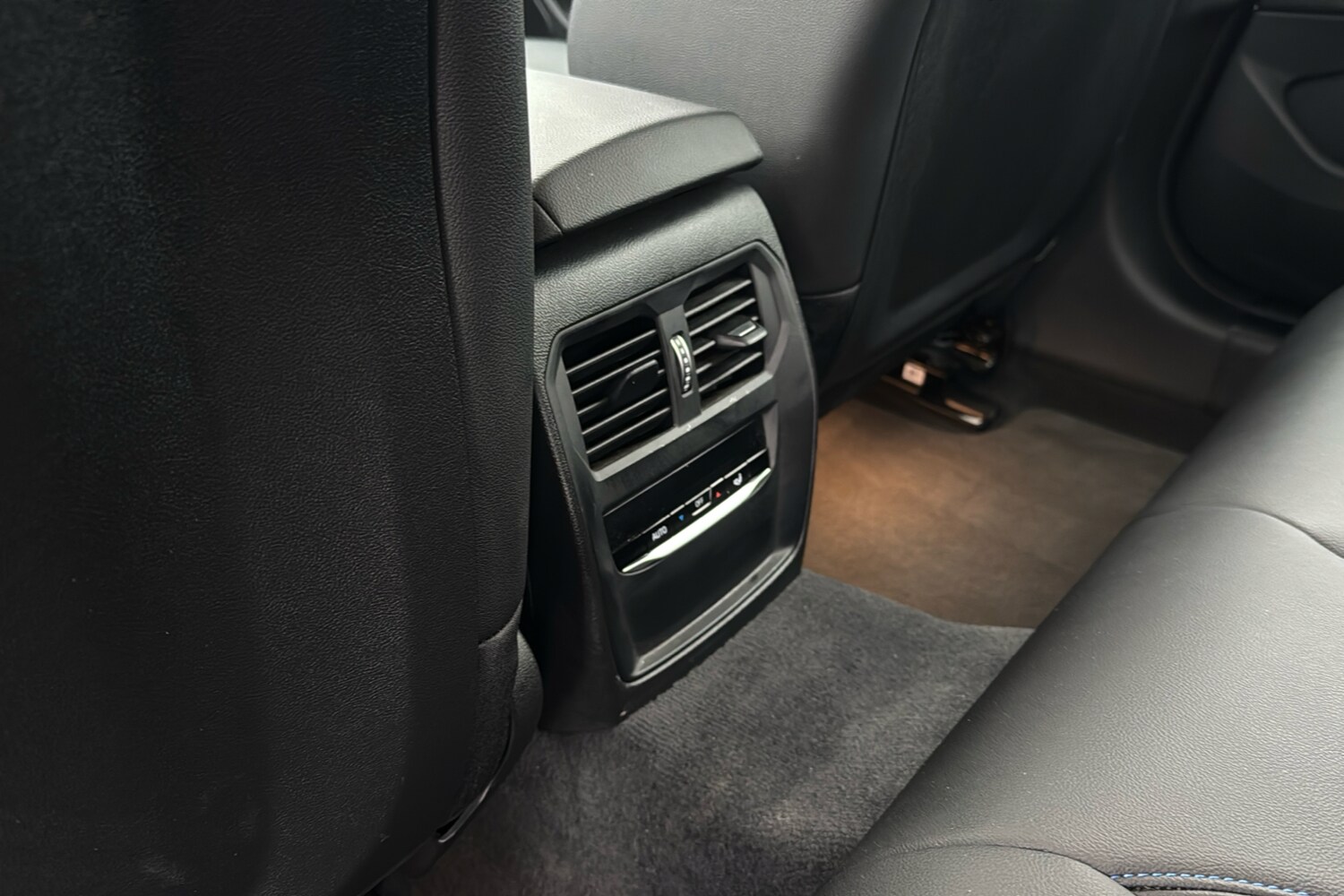 Used BMW i4 2022 for sale - 77135242: Photo 40