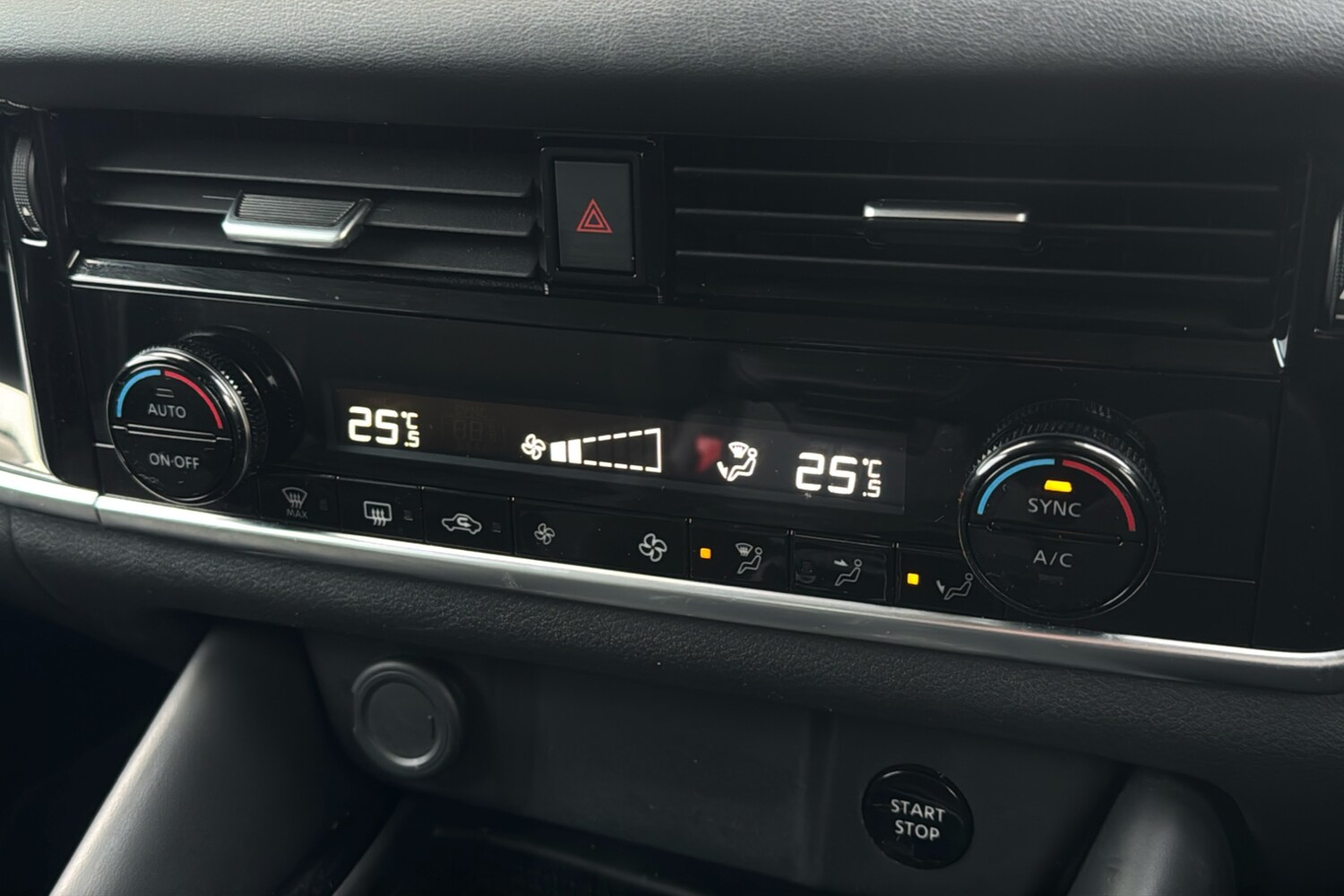 Used Nissan Qashqai 2023 for sale - 77699098: Photo 16