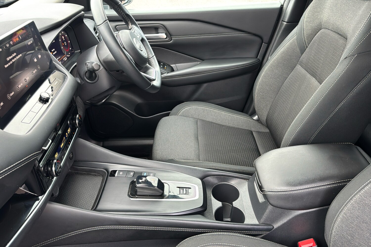 Used Nissan Qashqai 2023 for sale - 77699098: Photo 42