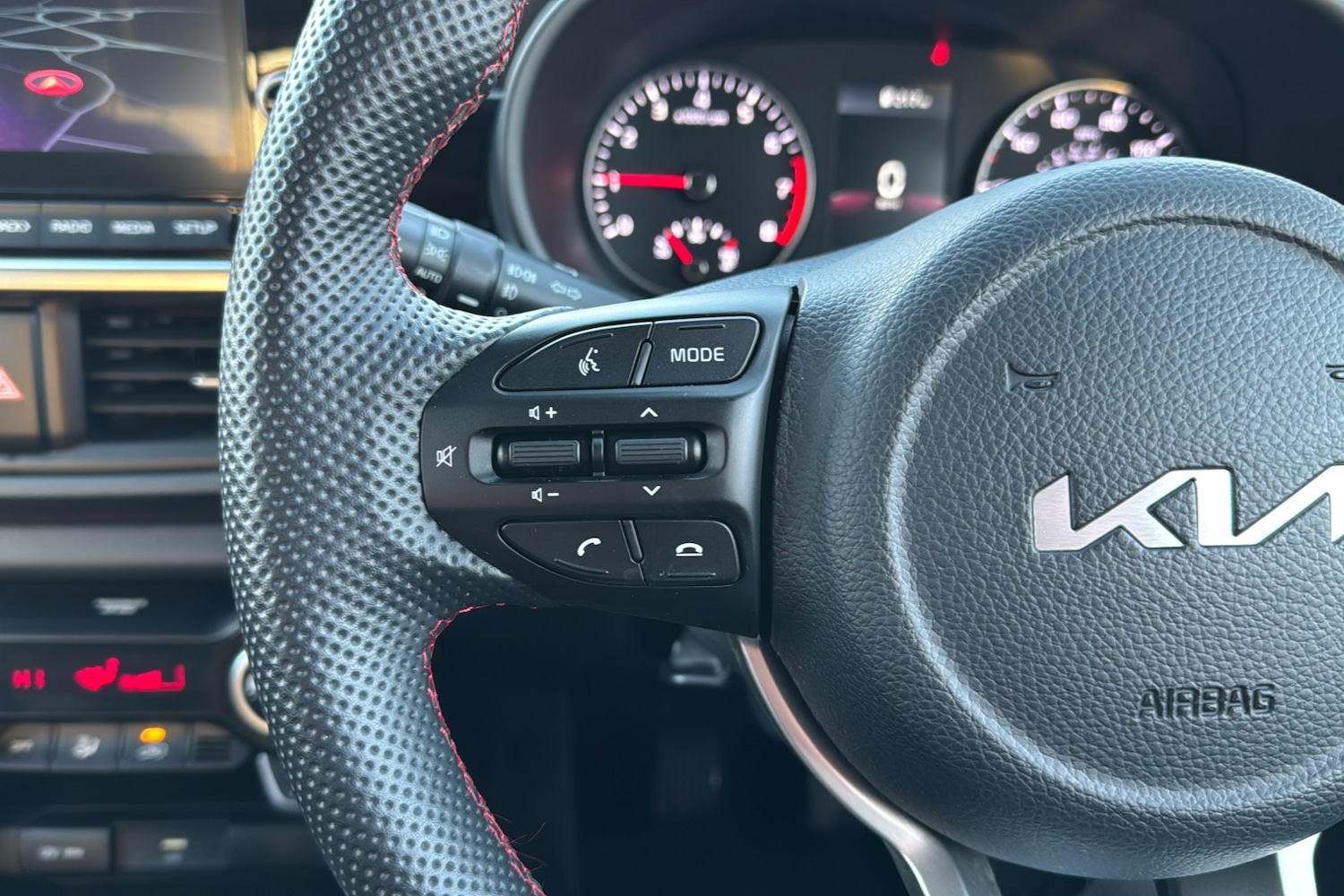 Used Kia Picanto 2023 for sale - 76611012: Photo 17