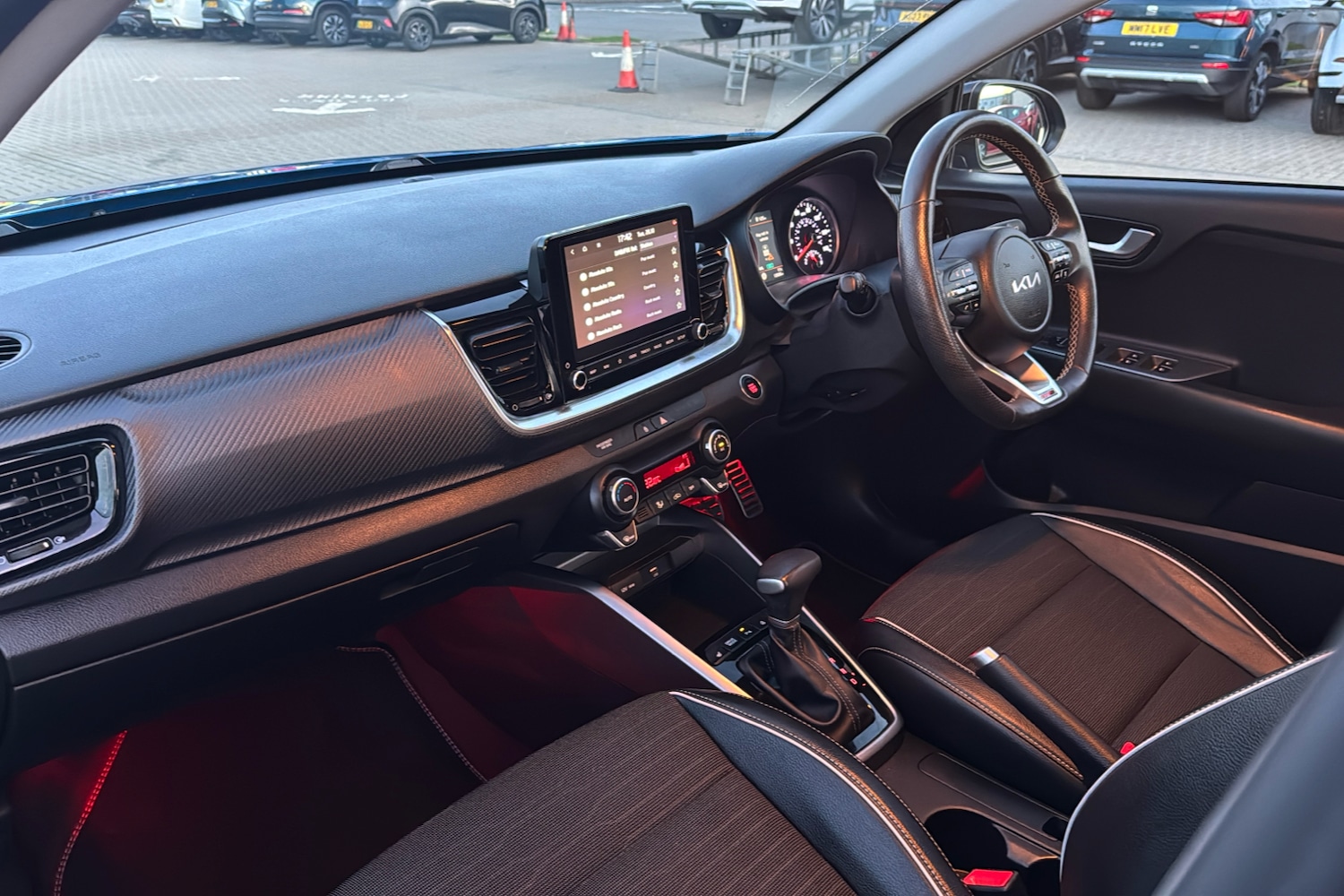 Used Kia Stonic 2022 for sale - 76611024: Photo 11