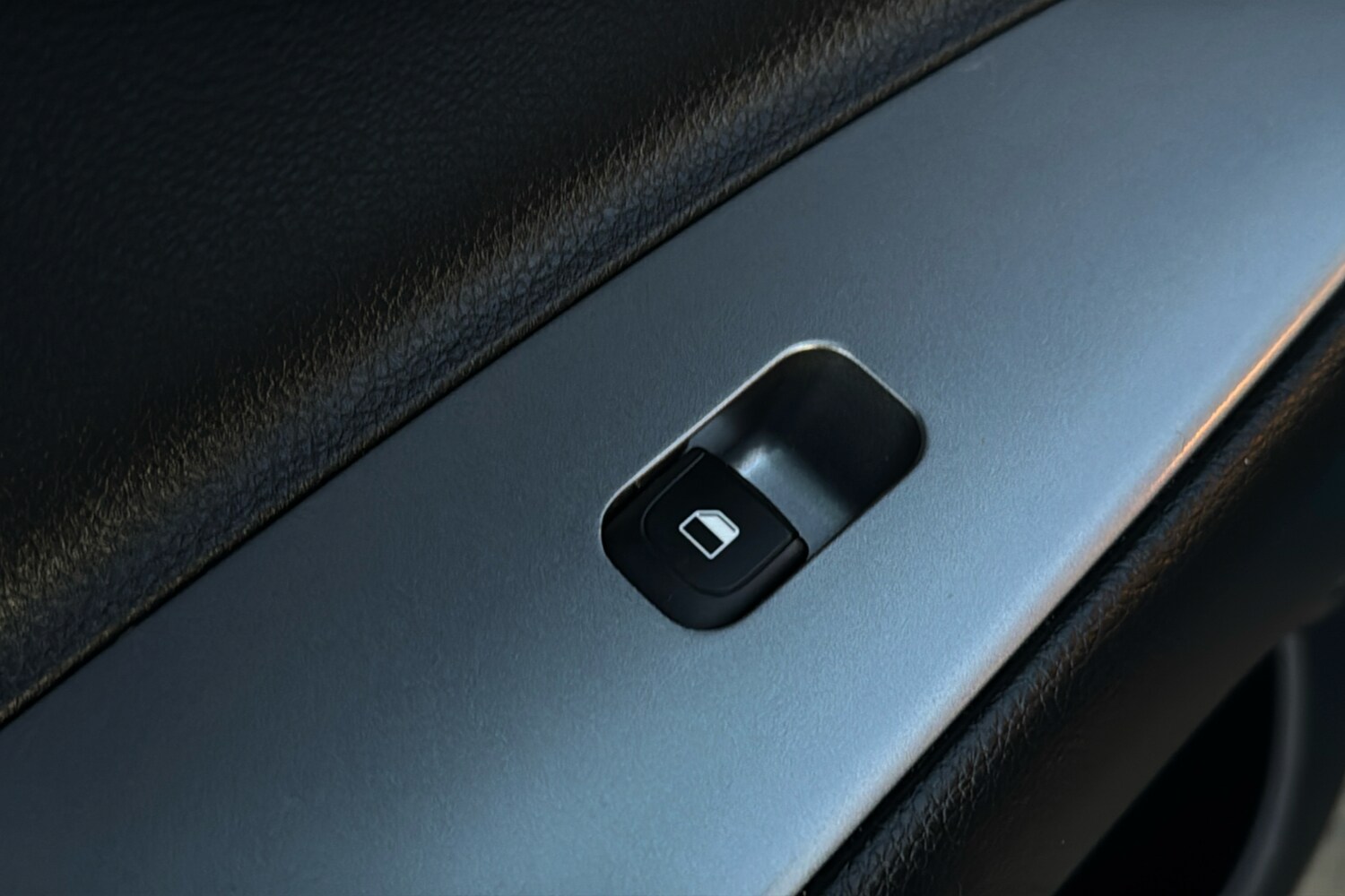 Used Kia Stonic 2022 for sale - 76611024: Photo 35