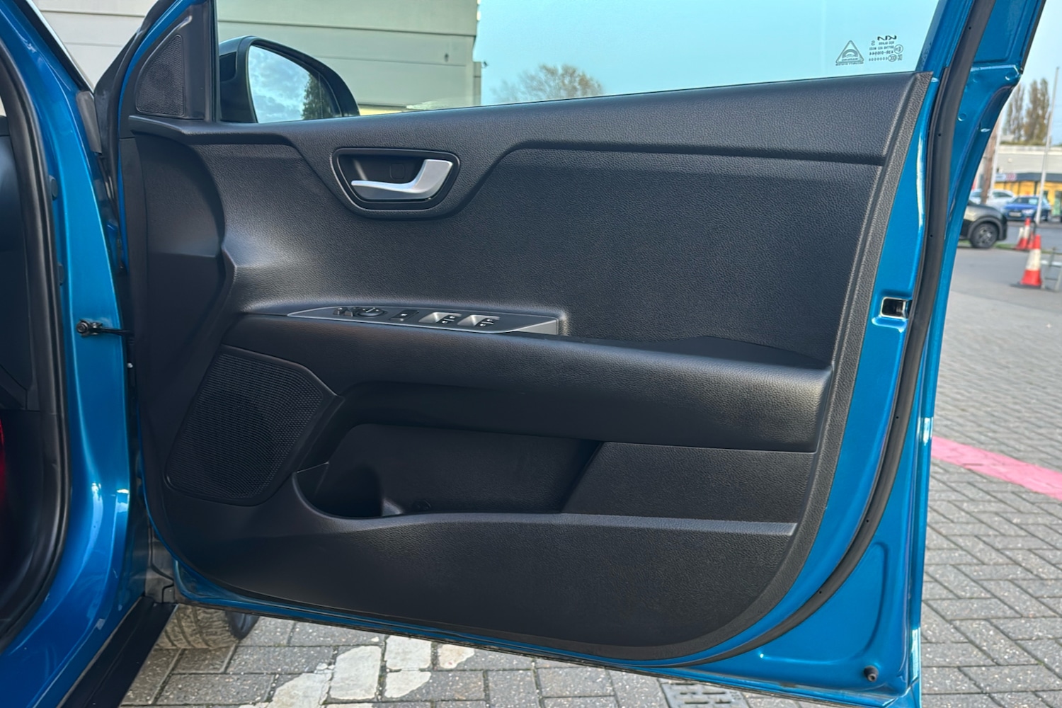 Used Kia Stonic 2022 for sale - 76611024: Photo 41