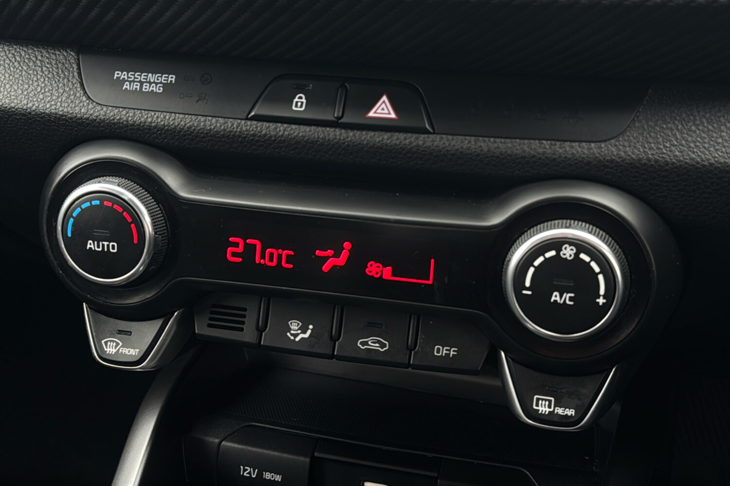 Used Kia Stonic 2024 for sale - 77675240: Photo 16