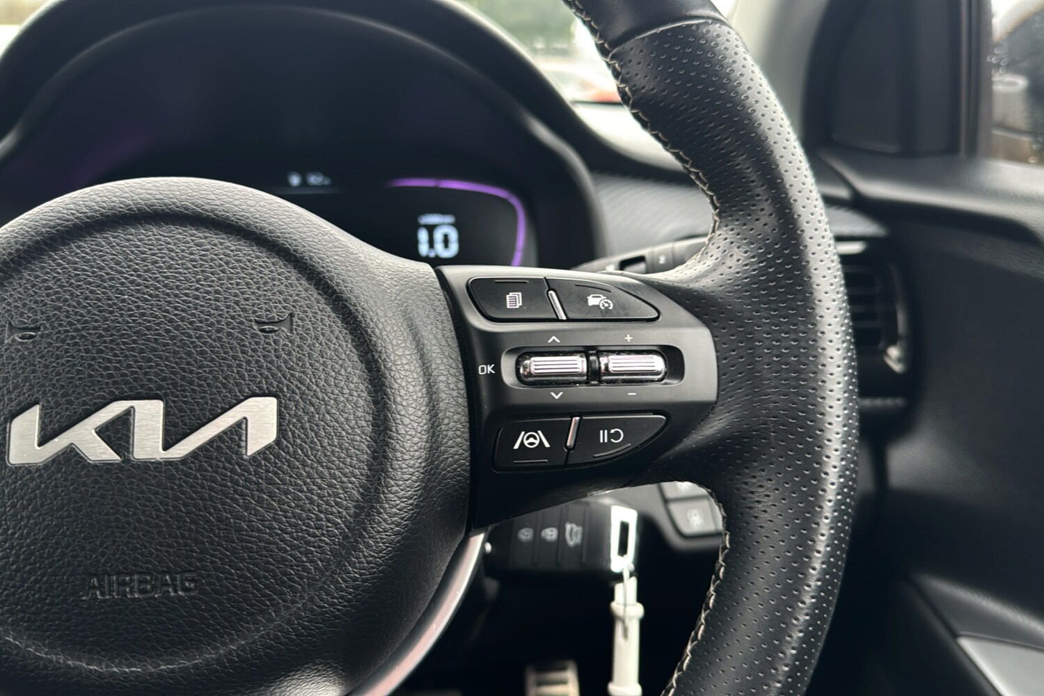 Used Kia Stonic 2024 for sale - 77675240: Photo 18