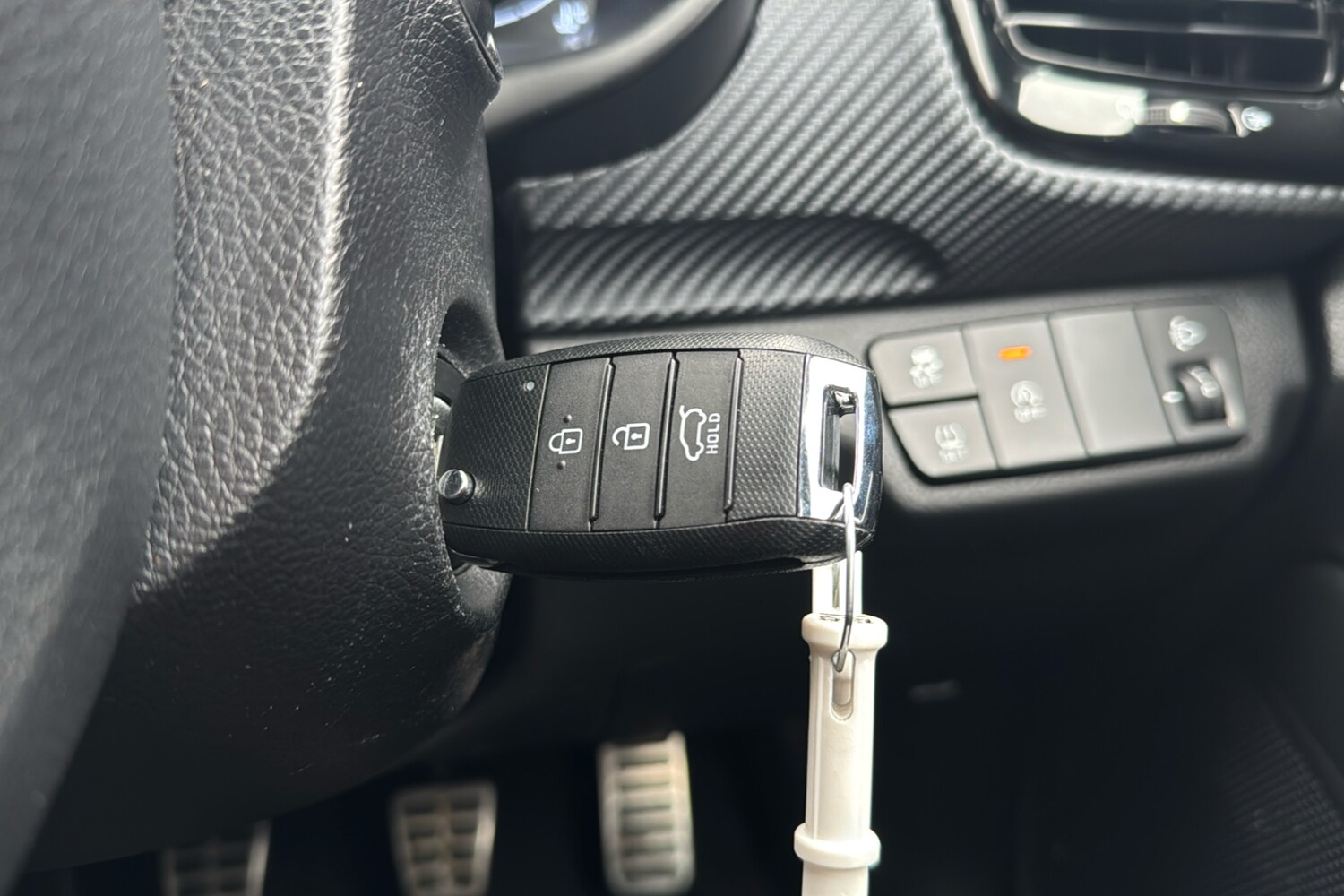 Used Kia Stonic 2024 for sale - 77675240: Photo 23