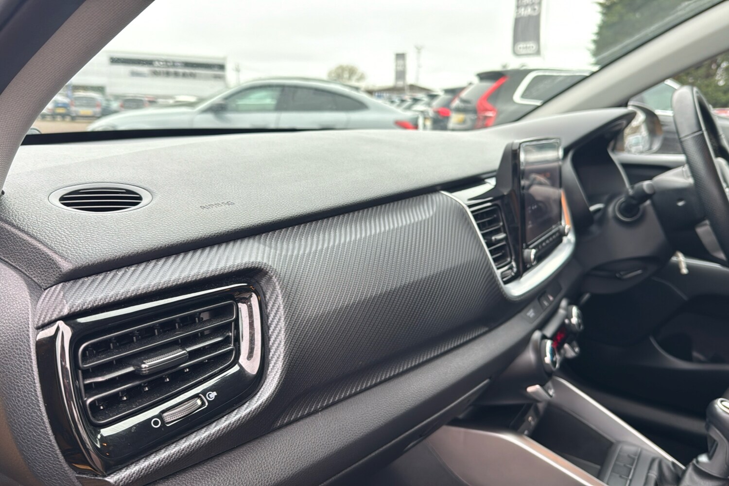 Used Kia Stonic 2024 for sale - 77675240: Photo 41