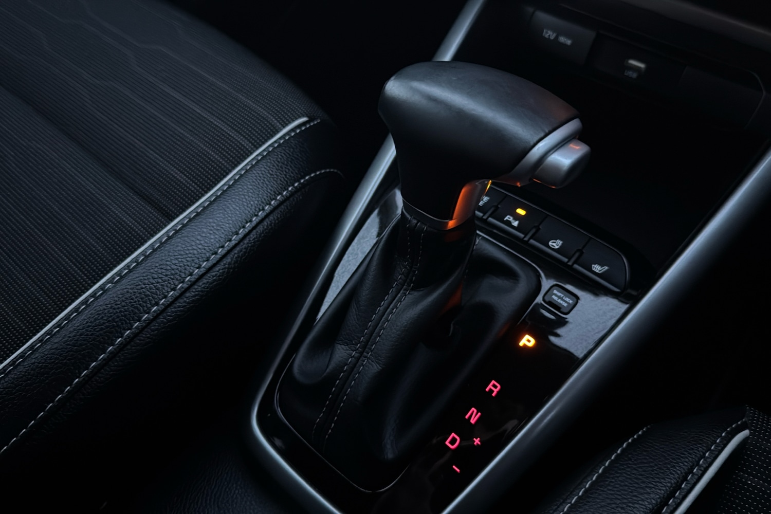 Used Kia Stonic 2022 for sale - 77135248: Photo 13