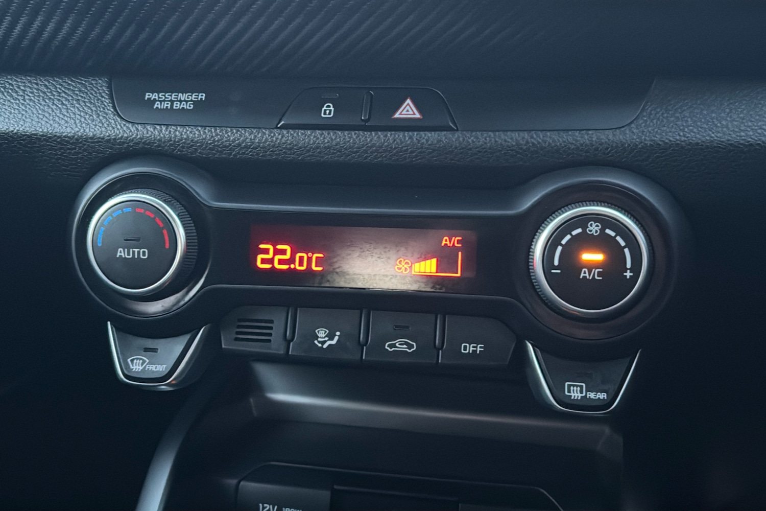 Used Kia Stonic 2022 for sale - 77135248: Photo 16