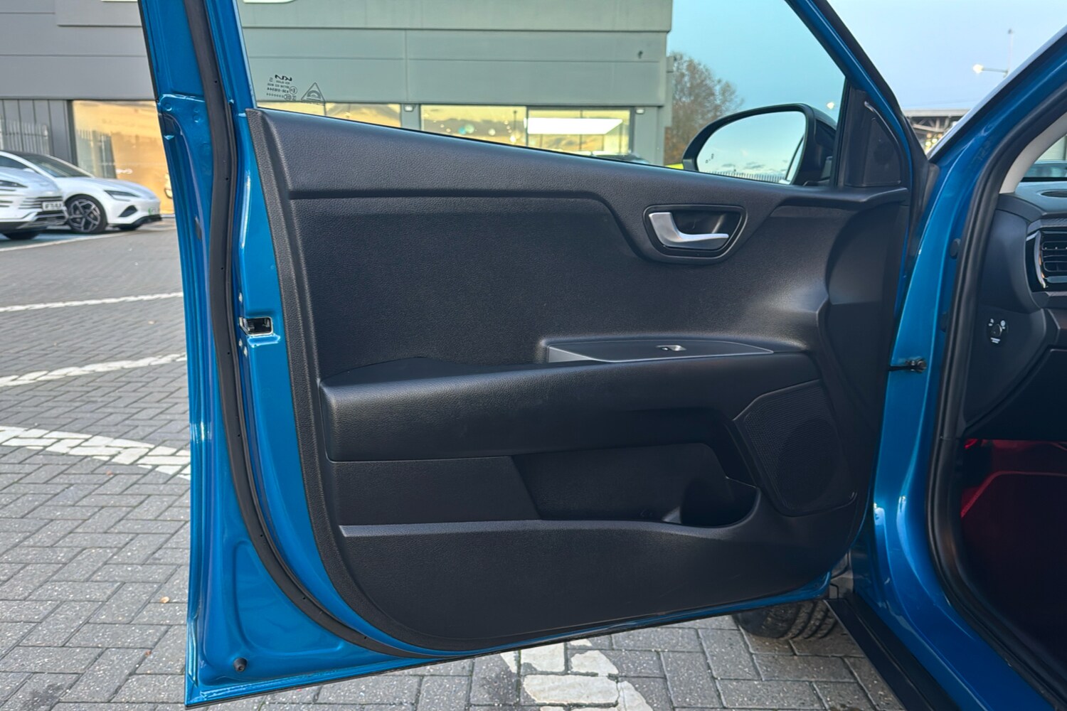 Used Kia Stonic 2022 for sale - 77135248: Photo 34