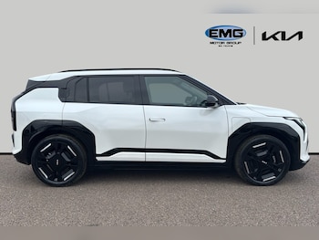 Used Kia EV3 2025 for sale - 77727112: Photo