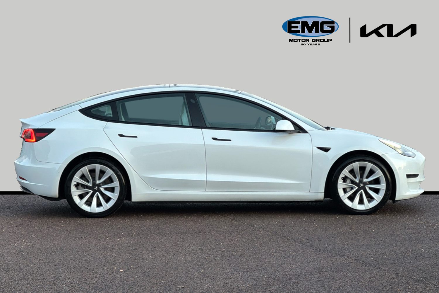 Used Tesla Model 3 2021 for sale - 76892964: Photo 4
