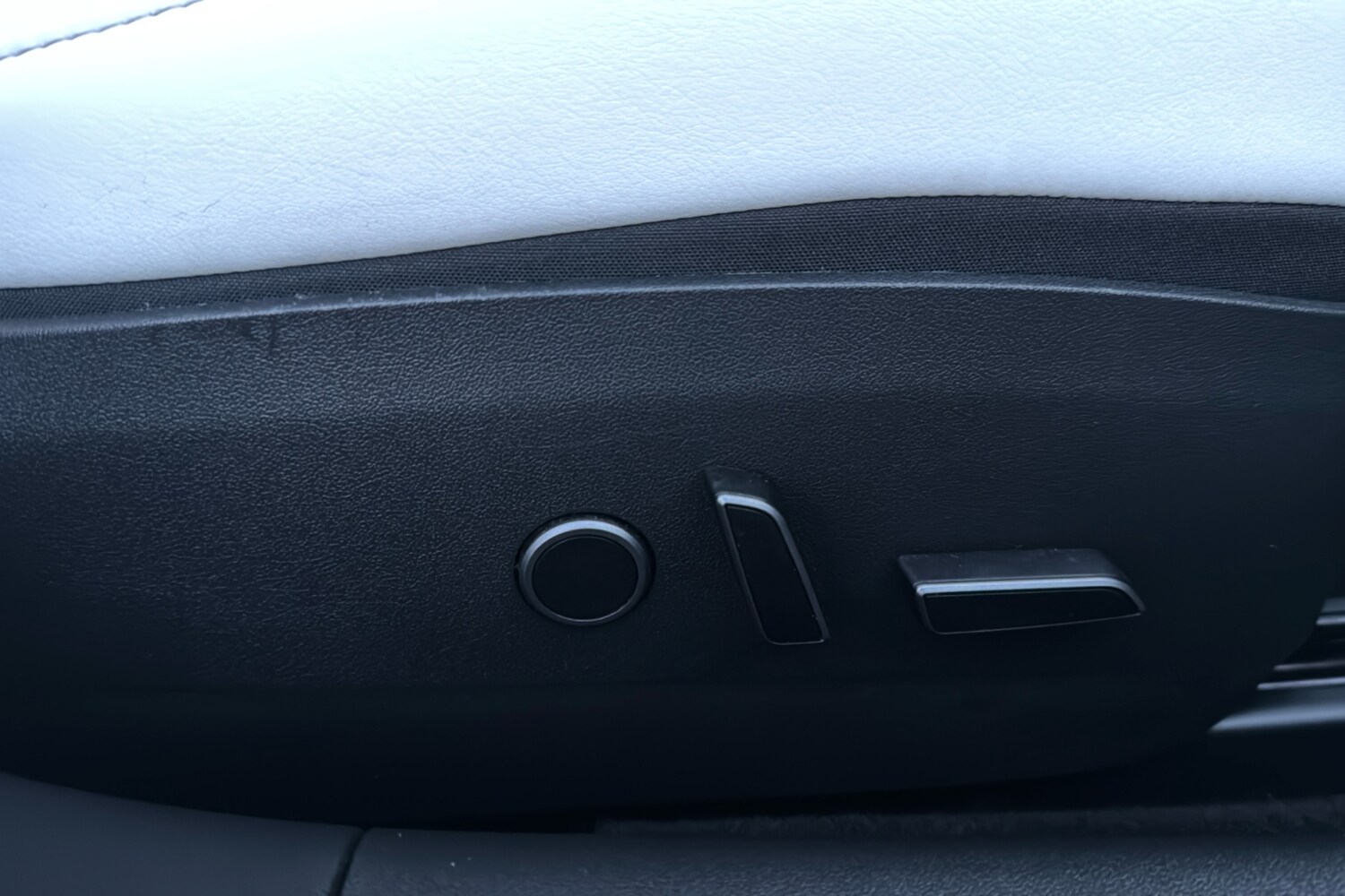 Used Tesla Model 3 2021 for sale - 76892964: Photo 48