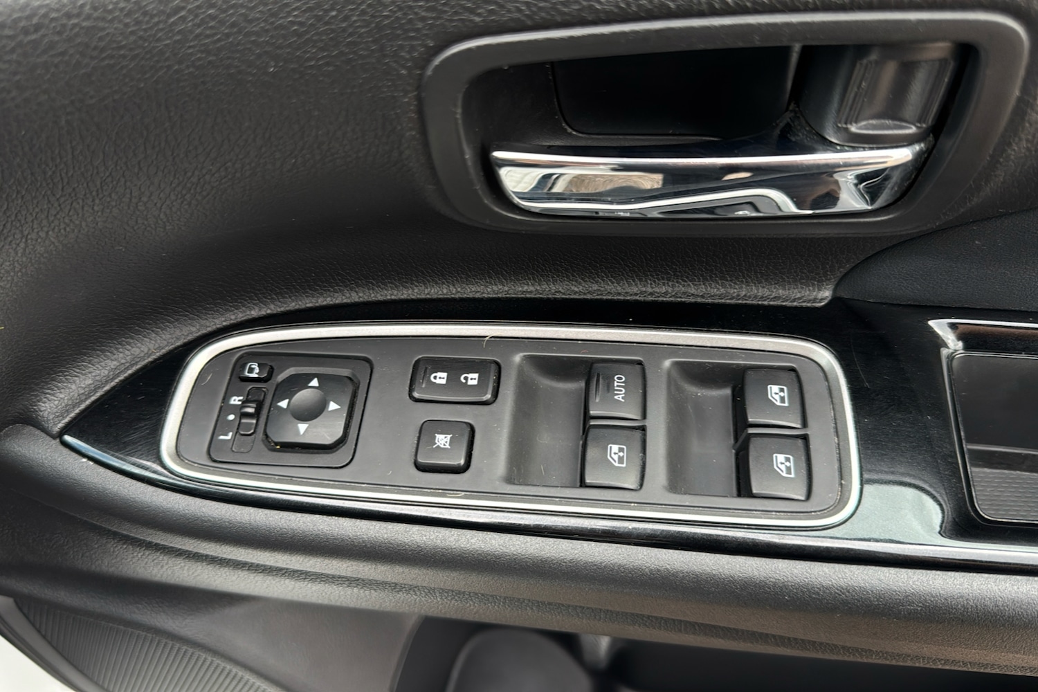 Used Mitsubishi Outlander 2018 for sale - 76373474: Photo 44