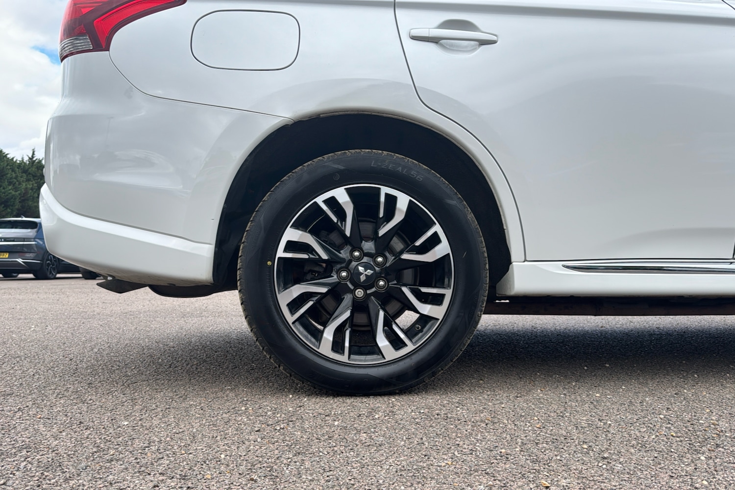 Used Mitsubishi Outlander 2018 for sale - 76373474: Photo 8