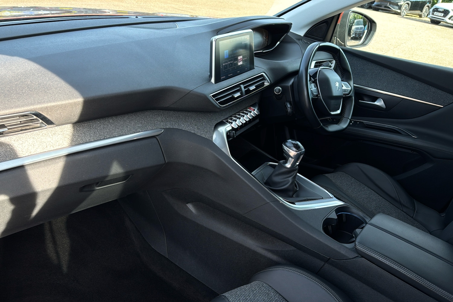 Used Peugeot 3008 2020 for sale - 77609700: Photo 11