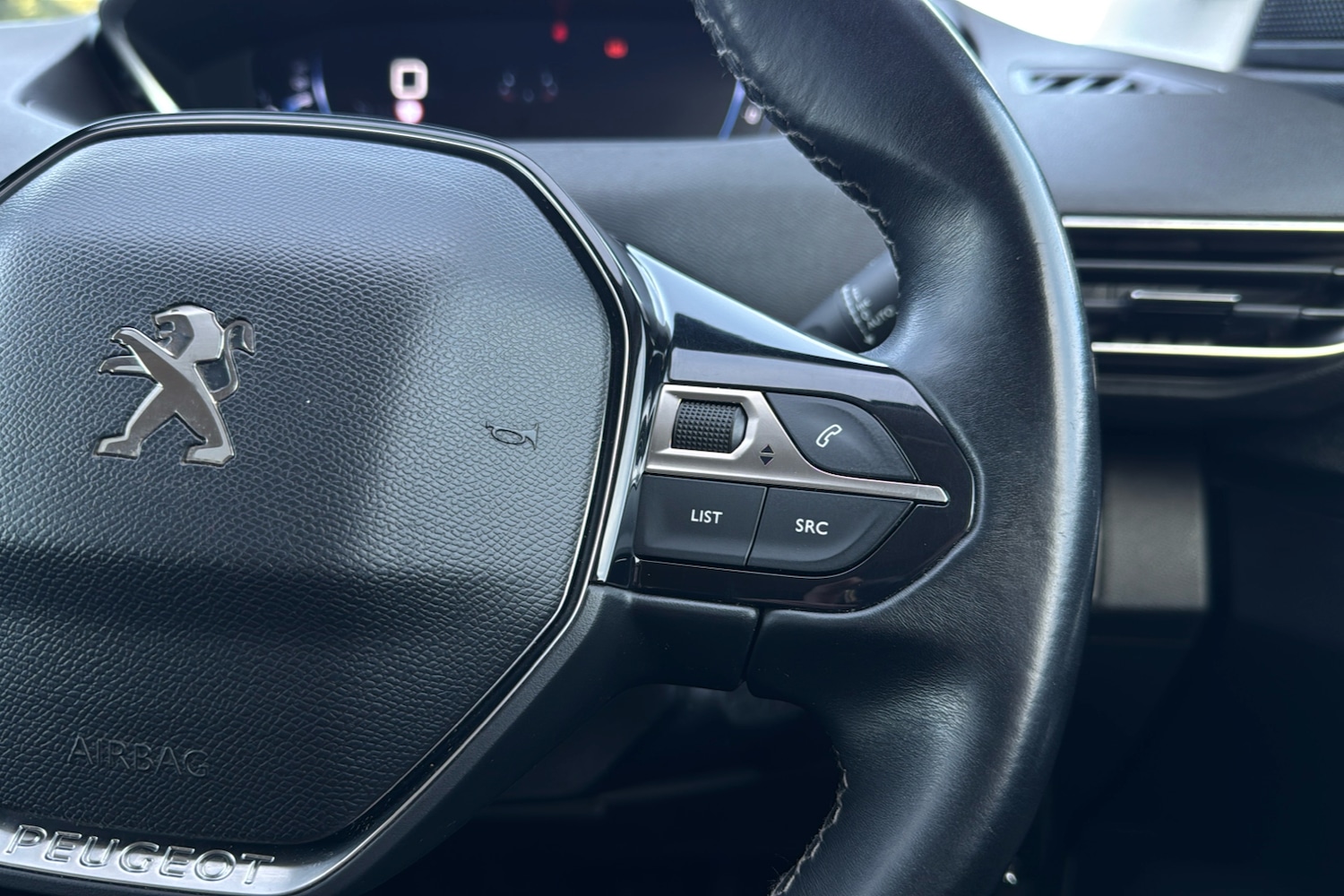 Used Peugeot 3008 2020 for sale - 77609700: Photo 18