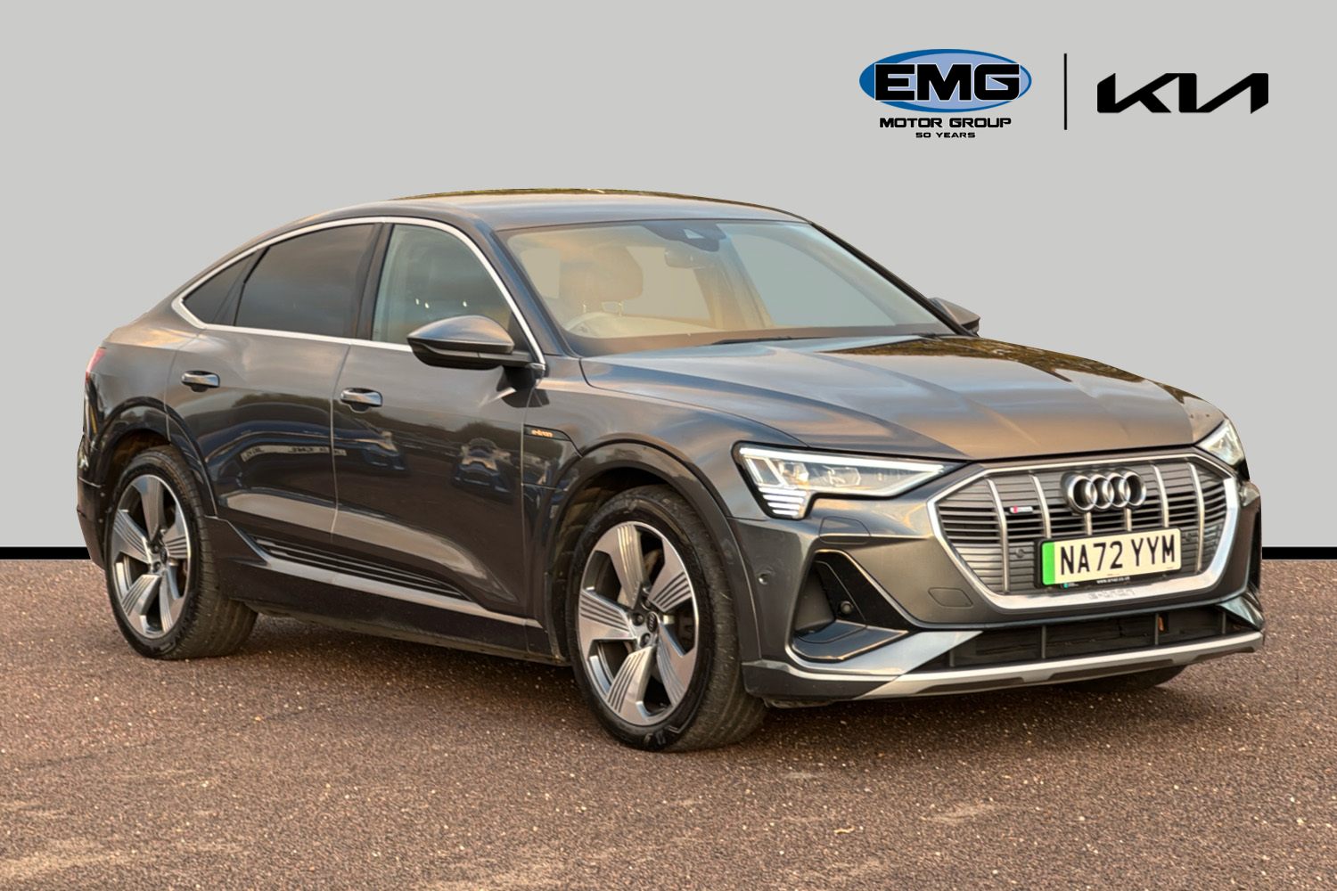 Used Audi e-tron 2022 for sale - 76732608: Photo 1