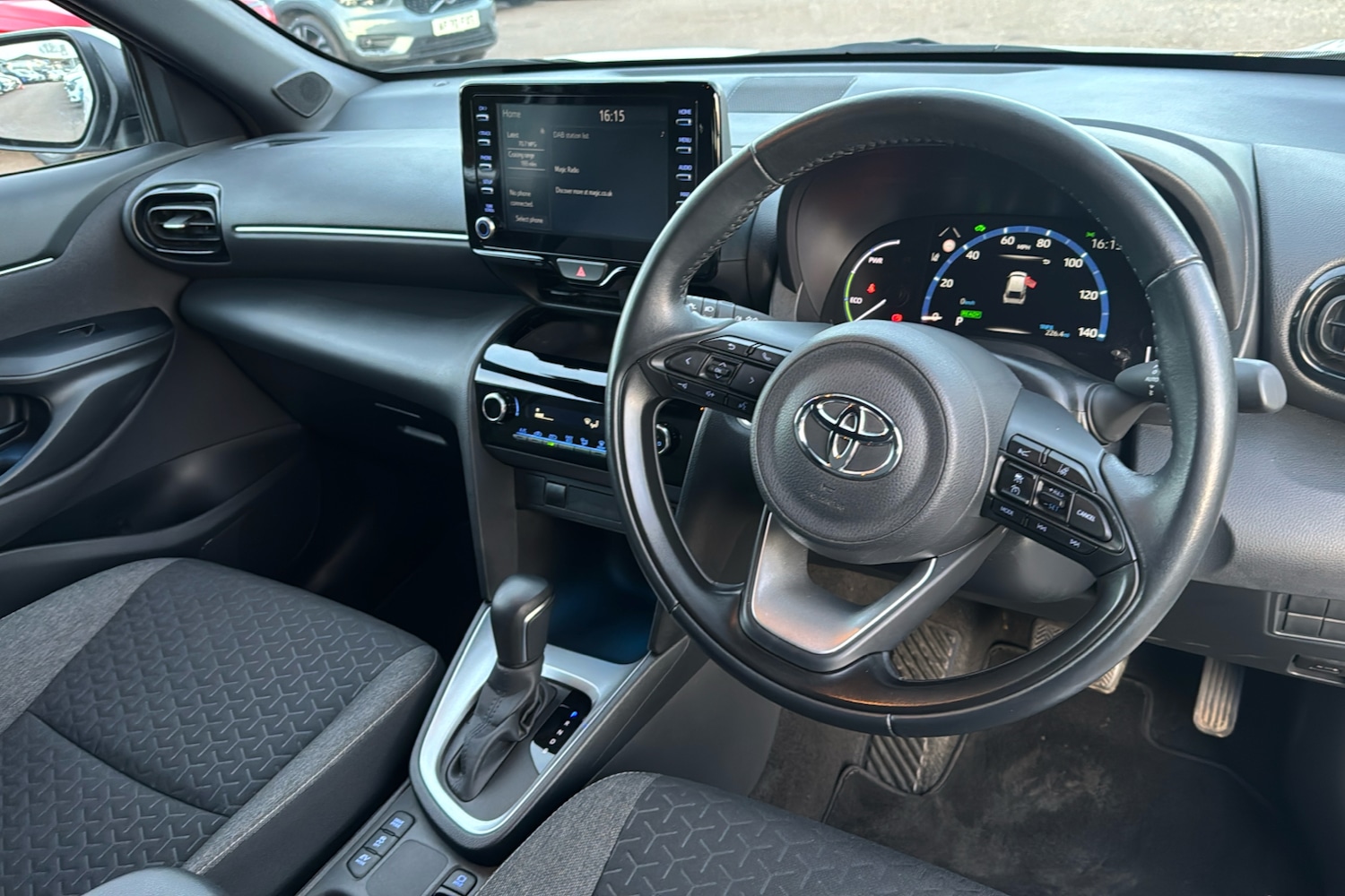 Used Toyota Yaris Cross 2023 for sale - 76436038: Photo 10