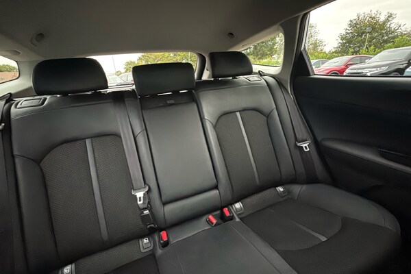 Used Kia Optima 2019 for sale - 76230260: Photo 12
